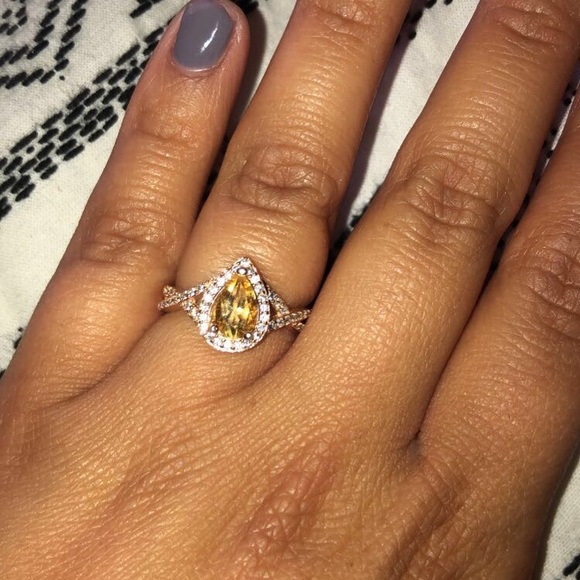 Rose gold with Simulated Morganite & Diamonds Ring - Picture 1 of 4